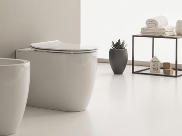 MOON - Ceramic toilet by Scarabeo Ceramiche - view 2